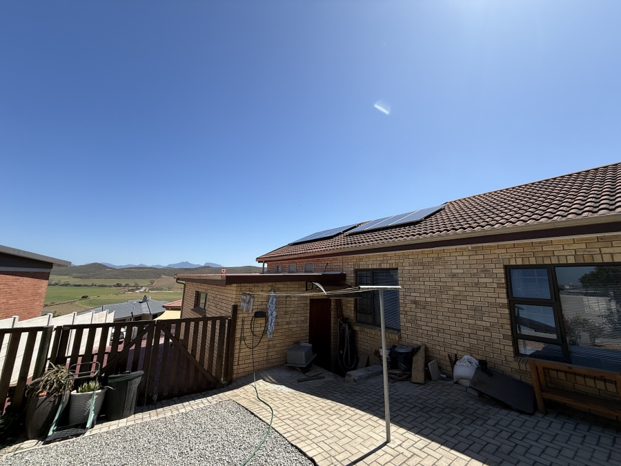 3 Bedroom Property for Sale in Reebok Western Cape